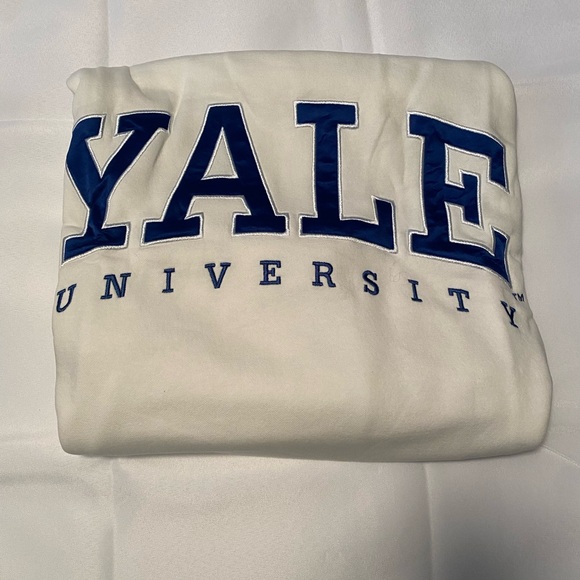 H&M “Yale University” Sweatshirt New With Tags Size Extra Large - Picture 2 of 6